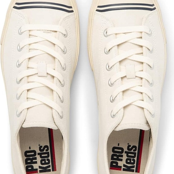 Less Mens Super Suede Cream NWT - Picture 2 of 5